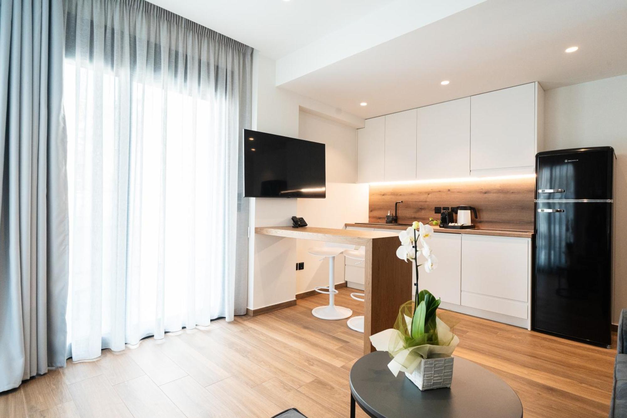 Volos Inn Hotel Eksteriør billede